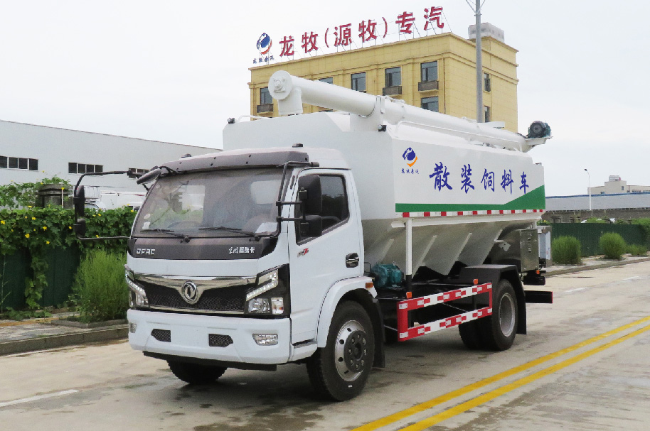 12方6噸多利卡飼料車